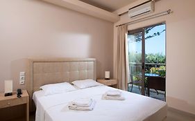 Hotel Oasis Beach (Adults Only)
